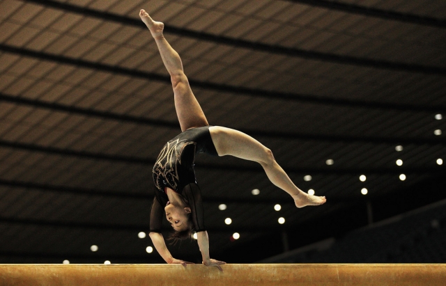 Rie_Tanaka_Artistic_Gymnastics_NHK_Trophy_KSATeq9NJFmx.jpg